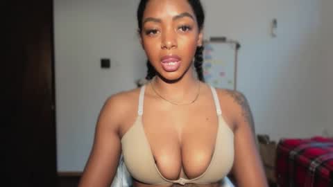 Snapshot of lexy_squirt_queen chatting on February 3, 2:44 pm LEXY - Independent account online show from February 3, 2:44 pm