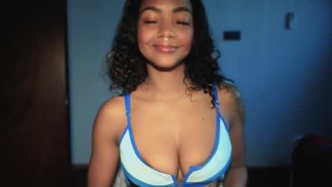 Snapshot of lexy_squirt_queen chatting on March 4, 10:32 am LEXY - Independent account online show from March 4, 10:32 am