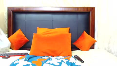 Silindile Caroline Madlala online show from January 6, 9:22 pm