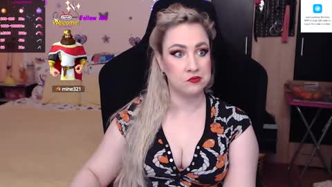 Snapshot of lexygold chatting on December 11, 12:55 pm Lexy online show from December 11, 12:55 pm