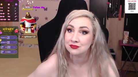 Snapshot of lexygold chatting on January 9, 2:40 pm Lexy online show from January 9, 2:40 pm