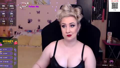 Snapshot of lexygold chatting on January 11, 1:53 pm Lexy online show from January 11, 1:53 pm