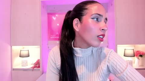 Snapshot of lexyquinn_ chatting on September 24, 4:05 am L I A online show from September 24, 4:05 am