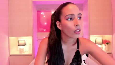 Snapshot of lexyquinn_ chatting on September 26, 4:05 am L I A online show from September 26, 4:05 am