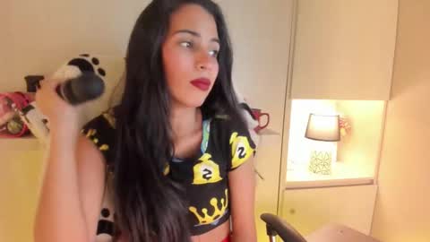 Snapshot of lexyquinn_ chatting on March 22, 4:05 am L I A online show from March 22, 4:05 am