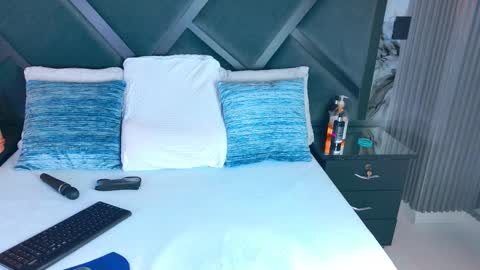 Lexy online show from December 4, 7:55 pm