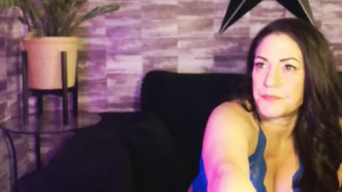 lexywetrain online show from November 9, 5:06 am