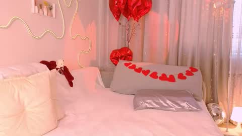 Snapshot of leyalayla chatting on March 2, 5:08 am Lily online show from March 2, 5:08 am