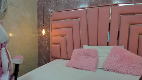 Snapshot of leyla_ebony chatting on January 5, 12:42 pm Leyla online show from January 5, 12:42 pm