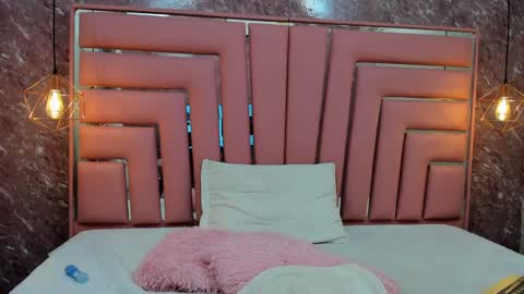 Snapshot of leyla_ebony chatting on January 7, 3:23 pm Leyla online show from January 7, 3:23 pm