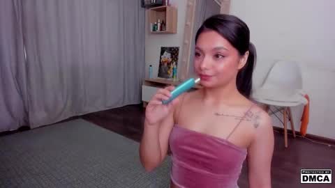 Leyla online show from November 18, 9:25 am