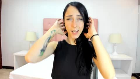 lhiamfitt online show from December 27, 8:02 am