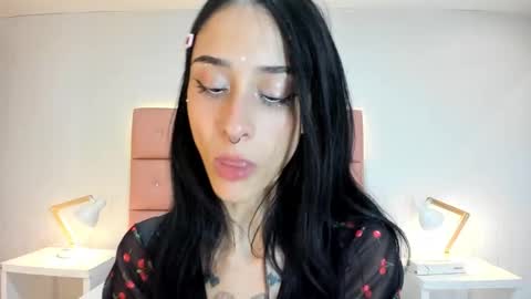 lhiamfitt online show from September 30, 6:40 am