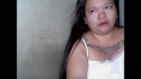 Snapshot of lhiannash33 chatting on November 6, 10:10 pm lhiannash33 online show from November 6, 10:10 pm