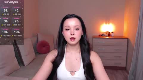 Snapshot of lia_hetty chatting on December 15, 1:15 pm L I A online show from December 15, 1:15 pm