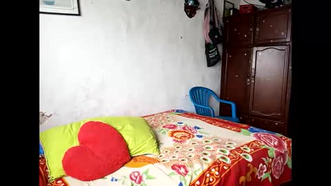 Lia online show from March 5, 6:56 pm