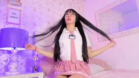 Snapshot of lia_kitty0 chatting on June 2, 7:05 pm lia kitty0 online show from June 2, 7:05 pm