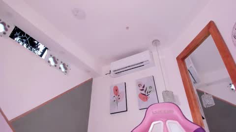 lia_mariana online show from February 28, 10:39 pm