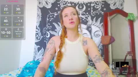 Snapshot of lia_monroe chatting on October 7, 4:04 pm Lia Monroe online show from October 7, 4:04 pm