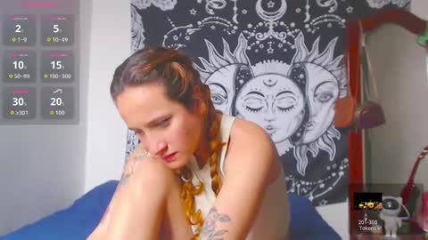 Snapshot of lia_monroe chatting on October 22, 4:18 pm Lia Monroe online show from October 22, 4:18 pm