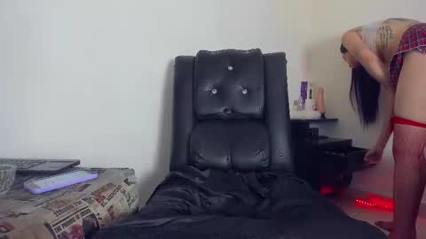 Snapshot of lia_sharlote chatting on November 29, 1:52 am Sharlote online show from November 29, 1:52 am