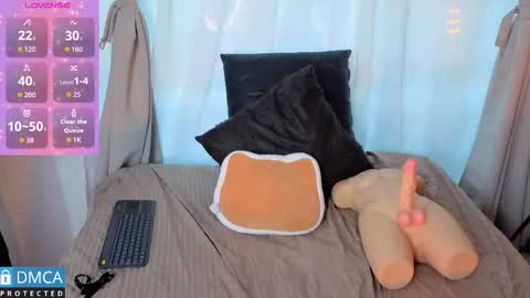 Snapshot of lia_summer1 chatting on November 12, 7:13 pm lia summer1 online show from November 12, 7:13 pm