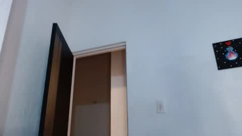   lia  online show from January 25, 7:28 am