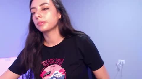   lia  online show from December 2, 1:11 am