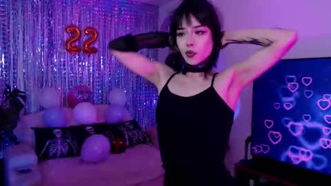 Snapshot of liaa_rodriguezz chatting on September 15, 9:37 pm Liaa online show from September 15, 9:37 pm