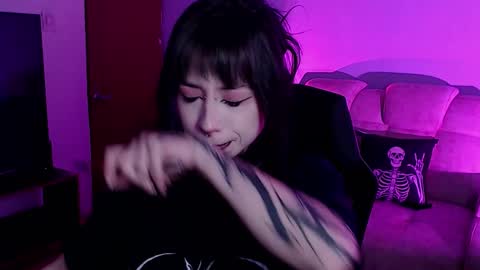 Liaa  online show from November 27, 2:35 am