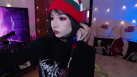 Liaa  online show from December 20, 2:18 am