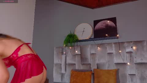 Snapshot of liaamoretti__ chatting on July 6, 1:02 am L I A online show from July 6, 1:02 am