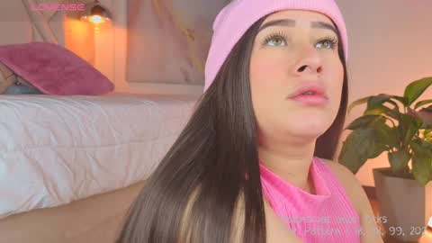 Snapshot of liacox chatting on January 27, 7:03 am Lia Cox online show from January 27, 7:03 am