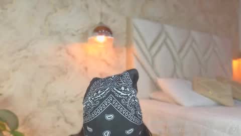 Snapshot of liacox chatting on March 6, 1:48 am Lia Cox online show from March 6, 1:48 am