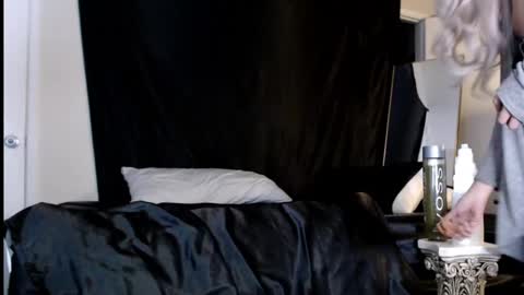 Snapshot of liadivina chatting on February 27, 10:04 am Lia Divina online show from February 27, 10:04 am