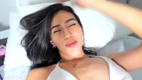 Snapshot of liaflowers chatting on February 9, 6:05 pm Lia online show from February 9, 6:05 pm