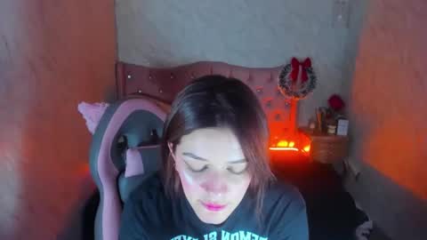  Lia  online show from December 31, 7:29 pm