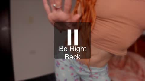 Snapshot of liahilton_ chatting on January 11, 11:23 am lh6 9c online show from January 11, 11:23 am