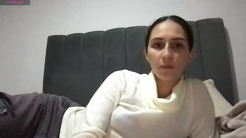 Snapshot of liahrommie chatting on February 14, 2:08 am Amy online show from February 14, 2:08 am