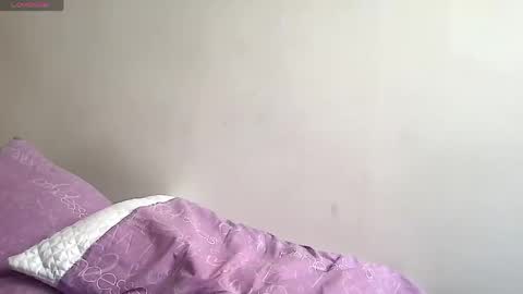 Snapshot of liahrommie chatting on March 2, 5:09 pm Amy online show from March 2, 5:09 pm