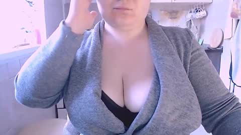 miss Lia  colection for travel online show from September 21, 5:31 am