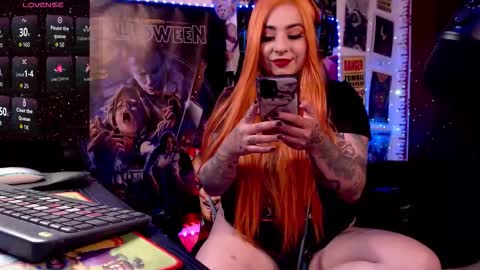 LiaKoy online show from October 31, 1:06 am