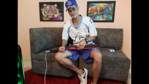 Snapshot of liam_andres12 chatting on September 12, 9:48 pm Andres online show from September 12, 9:48 pm