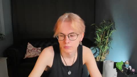 LIAM online show from April 16, 5:30 am