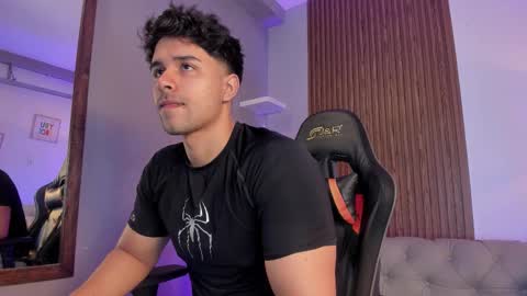 Liam Collins online show from January 8, 11:45 am