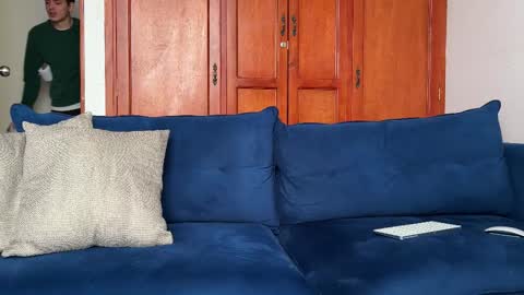 Snapshot of liam_enzho chatting on November 26, 1:34 pm Liam online show from November 26, 1:34 pm