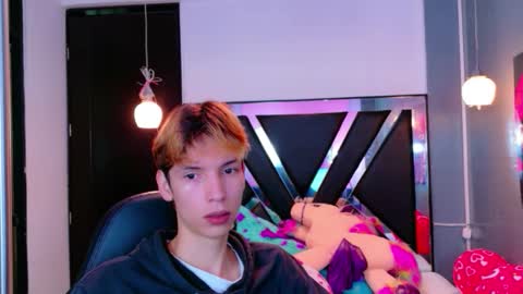 Snapshot of liam_green1 chatting on February 14, 12:02 pm liam_green1 online show from February 14, 12:02 pm