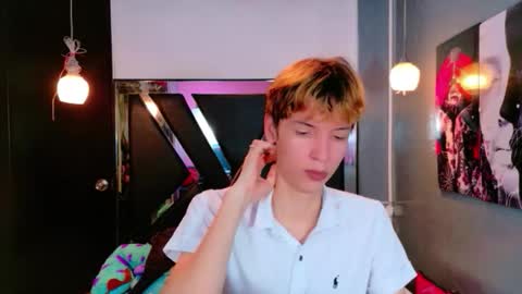 Snapshot of liam_green1 chatting on February 19, 12:12 pm liam_green1 online show from February 19, 12:12 pm