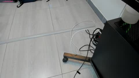 LIAM KLEIN online show from January 13, 11:19 am