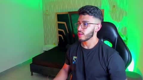 LIAM KLEIN online show from January 15, 11:15 am